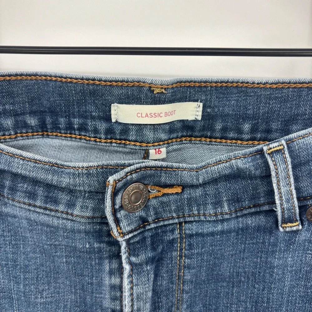 Levi Strauss & Co Mens‎ 32x34 Classic Bootcut Jeans Medium Wash Blue 39252-0002